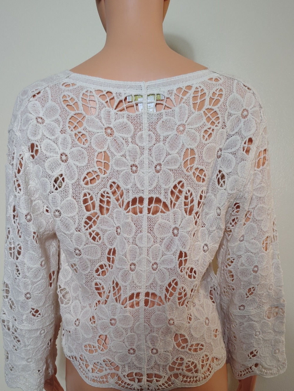 House of Harlow 1960 Boho Lace Cover-Up Wrap Top. One Size. 100% Cotton - Picture 9 of 14